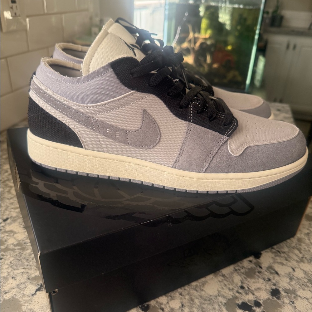 Nike Air Jordan 1 Low SE Craft